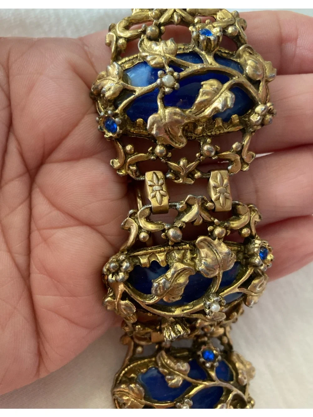 Art Deco Designed Vintage Intricate Leaf Filigree Bracelet Blue Cabochon
